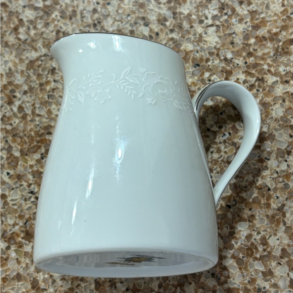 Noritake Japan 6450 Reina creamer